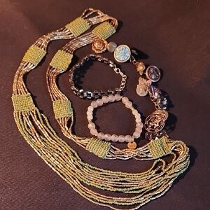 Beaded Necklace and Bracelet Set